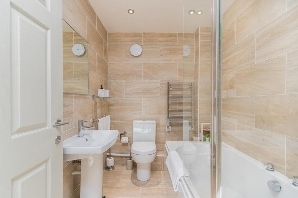 Ferienwohnung Castle Townhouse Kenilworth - Private Parking - 24 Hr Gym Access - Town Centre Exterior foto