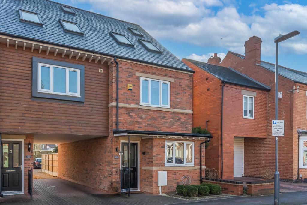 Ferienwohnung Castle Townhouse Kenilworth - Private Parking - 24 Hr Gym Access - Town Centre Exterior foto